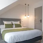 Pensión La Grange Aux Loups